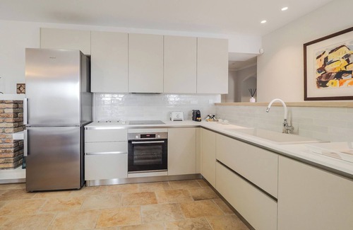 Corfu Town Apartment | Tilia Tree Luxury apartment | Vast Pool and BBQ