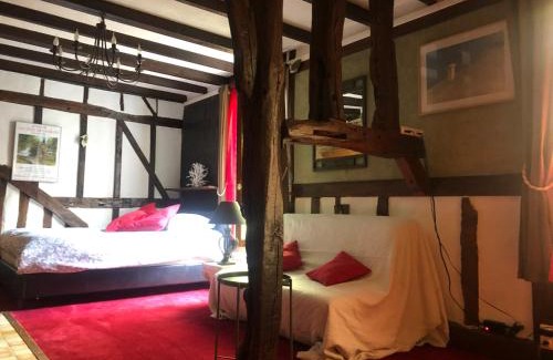 Enclos Apartment | Tim's secret place