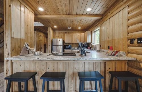 Amity Cabin | Timber Lodge Ranch - Ranch House