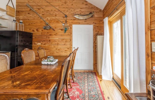 Gnaw Bone Cabin | "Timber Nook" Suite at Rustic Retreat Cabin w/amenities