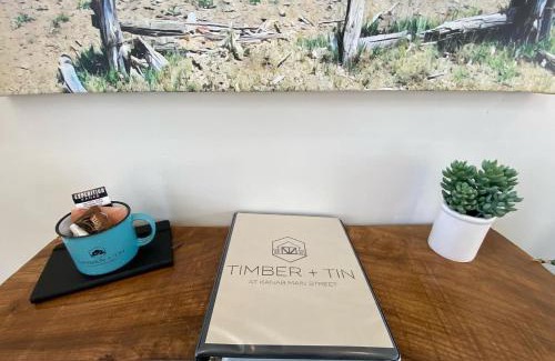 Kanab House | Timber & Tin C 2Bed 2Bath w Pool & Rooftop Deck