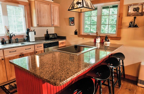 Jackson Ski Chalet | Timberhaus - Private 2br Chalet - Charming Clean Comfortable