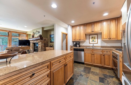 River Run Apartment | Timbers #3078 by Summit County Mountain Retreats