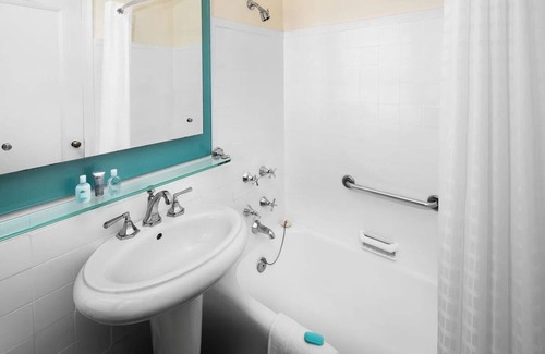 Garment District Hotel | Timeless Charm in Midtown Manhattan Hotel – Near MSG and 5th Avenue