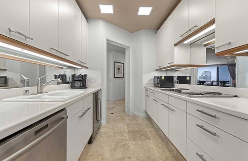 Marina District Condo | Timeless Luxury in the Marina