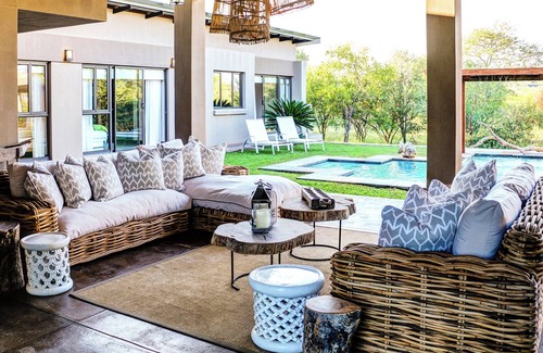 Hoedspruit House | Tinghala Luxury Holiday Accommodation