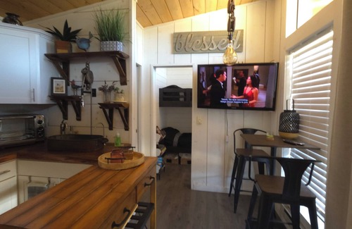 Hollister Cabin | Tiny Home Cabin B National Parks,The Pinnacles, Hollister Hills & Longhorns