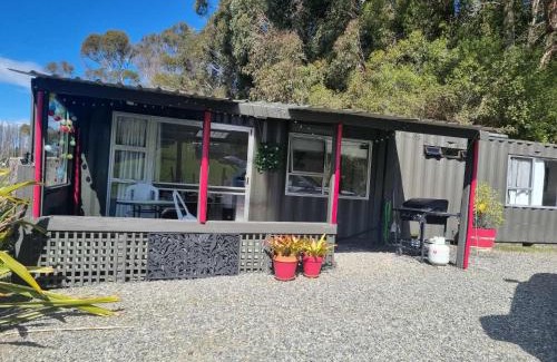 Tuamarina Apartment | Tiny Home Container house Above the Vines