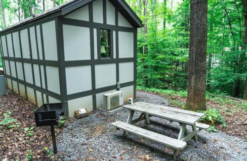 Sevierville House | Tiny Home Cottage Near the Smokies #2 Lotte