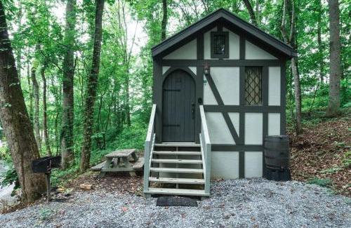 Sevierville House | Tiny Home Cottage Near the Smokies #11 Mina