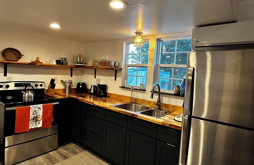 Agnes House | Tiny Home In The Country