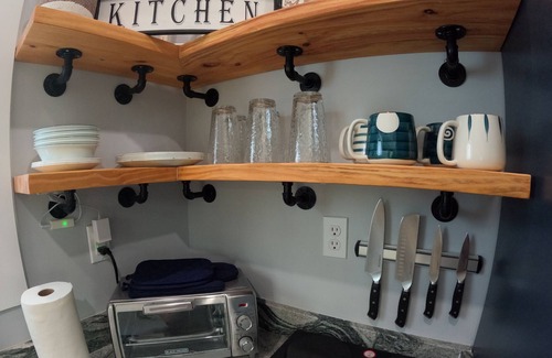 Kings Grant Cottage | Tiny Home Minutes to Wrightsville Beach or Downtown Wilmington