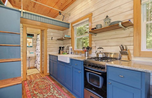 Todd House | "Tiny Home Paradise by the New River in Todd, NC"