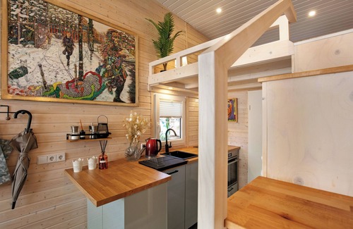 Caputh House | Tiny Home 'Tiny House Nr 1' with Private Terrace, Wi-Fi, and Air Conditioning