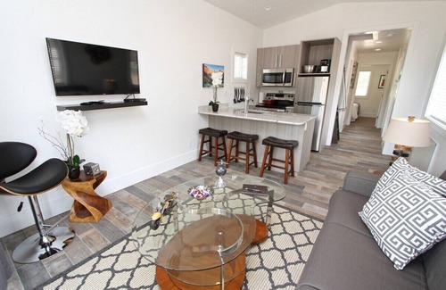 Orderville Apartment | Tiny House #4 Between Zion & Bryce w/resort pool