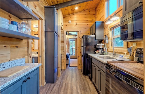 Franklin House | Tiny House Log Cabin