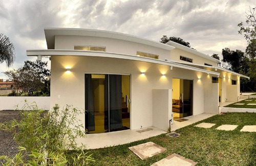 Luque Apartment | Tiny House next to Asuncion Airport