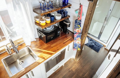 Cascade-Chipita Park House | Tiny House in the Big Mountains with Hot Tub & EV Charger! Near CO Springs!