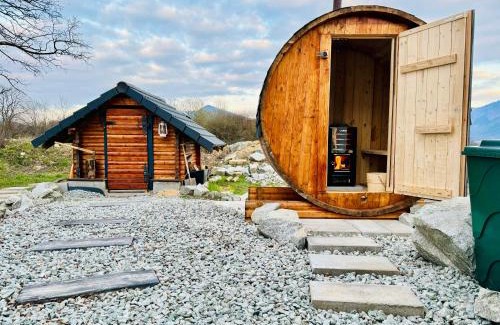 Turany Apartment | Tiny House with Mountain Views