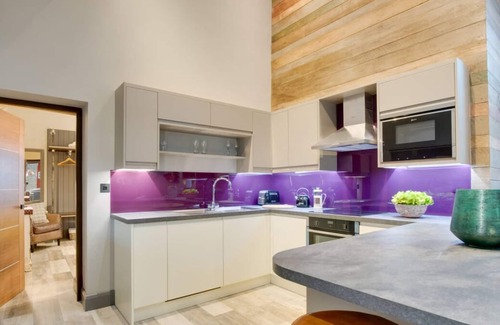 Garn Fadryn House | Tir Bach Iago in the beautiful Pwllheli