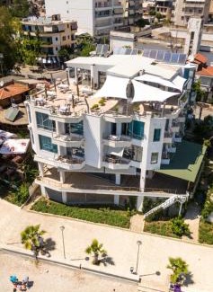 Qender Hotel | Titania Hotel