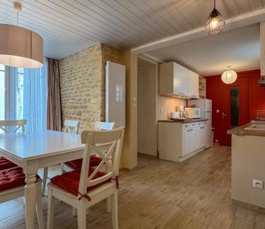 Ouistreham House | Titmaë