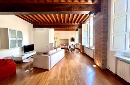 Lucca Historical Center Apartment | Tizzi's Home