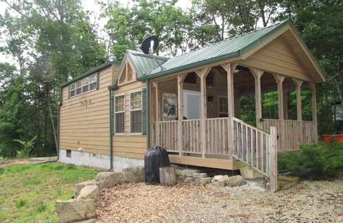 Shell Knob Cabin | TLC-Tiny Cabin with loft located in park like setting.