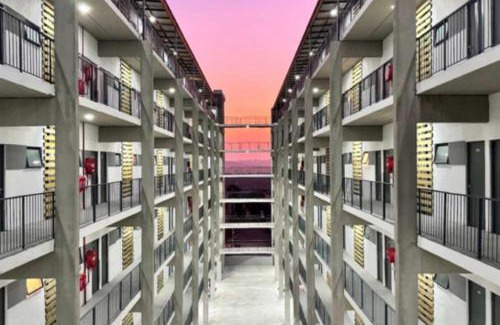 Greater Johannesburg Metropolitan Area Apartment | TNA Apartments in Randburg