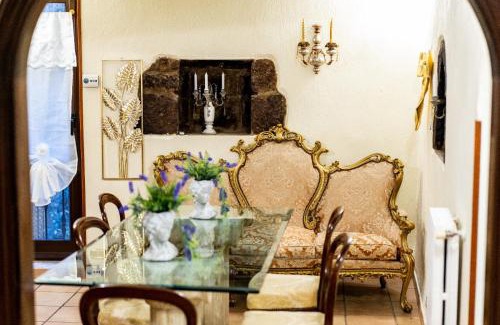 Bomarzo Apartment | To Be Home