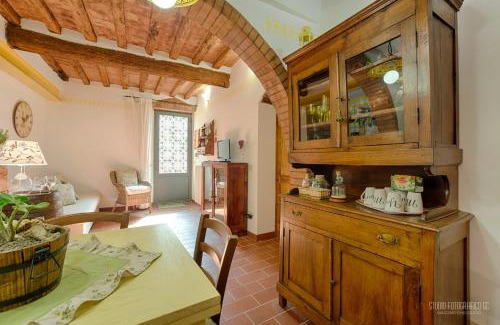 Certaldo Alto Apartment | Tognazzi Casa Vacanze - Casa Il Giglio