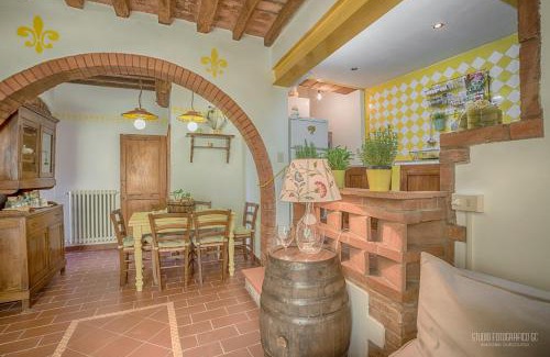 Certaldo Alto Apartment | Tognazzi Casa Vacanze - Casa Il Giglio