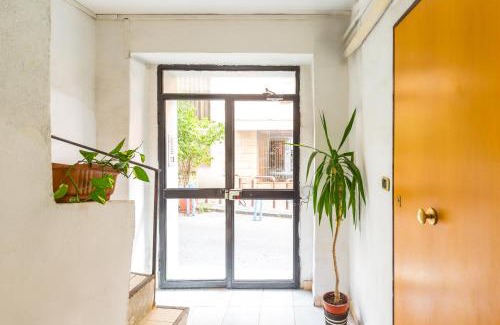 Vittorio Emanuele Apartment | Tolentino Studio Flat by Napoliapartments