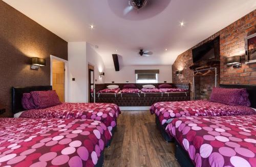 Hope Street Apartment | Tom Thumb Apartments
