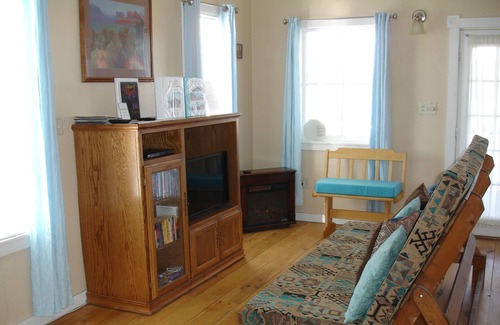 Tombstone House | Tombstone Silver Nickel Cabin - "Tiny House with a BIG View"