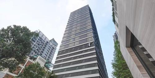 Ekkamai Apartment | Tonglor Ekkamai Sky Pool & Gym 1BR Free Airport Pick Up