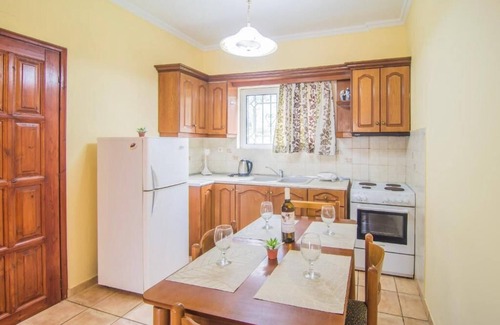 Akrotiri House | Tonia Apartments