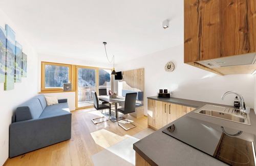 Trodena Apartment | Töniglerhof "Apartment Abendrot" with Mountain View, Garden & Wi-Fi