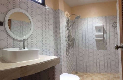 Ko Lanta Hotel | Toongyoong Longbeach Resort