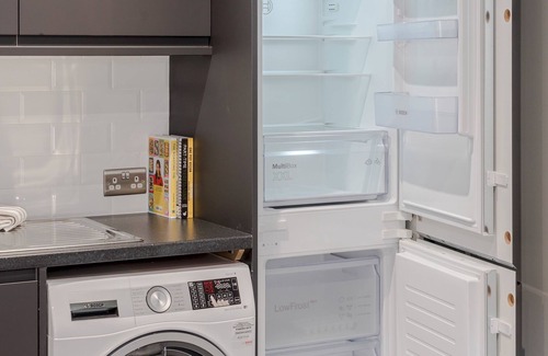 Tooting Apartment | Tooting | The Bec (2 Bed)