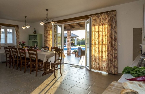 Babici Cottage | Top-class holiday house with private pool and whirlpool only 1 km from the sea
