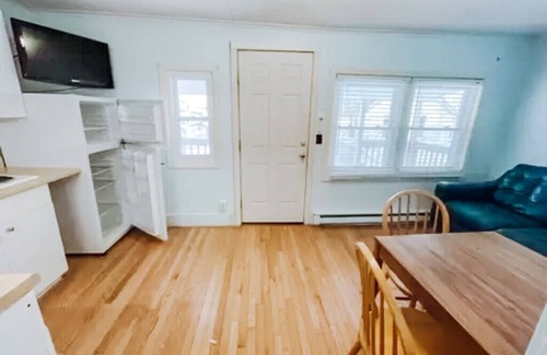Old Orchard Beach Apartment | Top Floor Beach Getaway-Huge Patio-60 steps to Sand- Shore Four D
