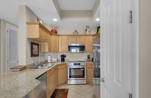 Miramar Beach Condo | Top Floor, Beachfront, Bch Svc, Pool, Grill, Kitchen, Wifi Mediterranea!