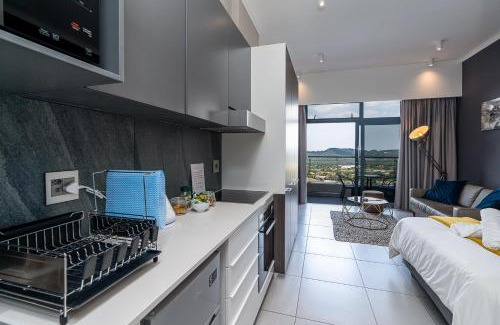 Menlyn Apartment | Top Floor Menlyn Maine studio apartment with Stunning Views & No Load Shedding
