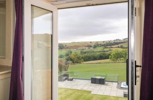 Wharncliffe House | Top Hill Farm Cottage