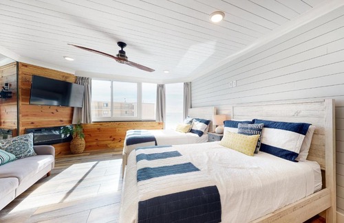 Panama City Beach Apartment | Top of the Gulf