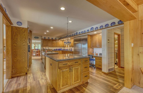 Lead House | Top of the Hills - new listing!