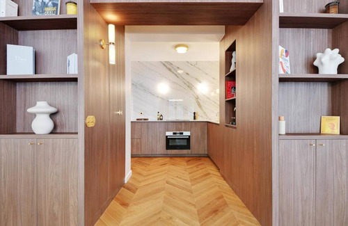 Latin Apartment | Top-of-the-Range Designer Stay–Daily Housekeeping –St Germain/Luxembourg Gardens