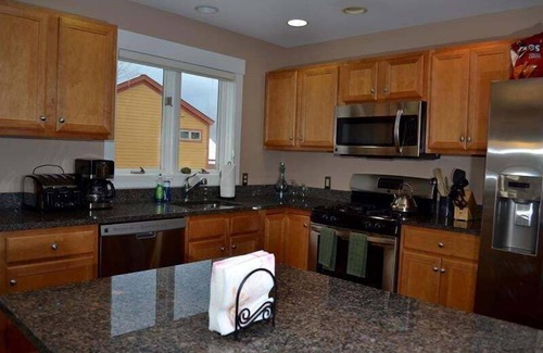 Central Vermont- Killington Condo | Topridge 4BR/4BA: Breathtaking Views. Hot tub. True Ski In Ski Out!