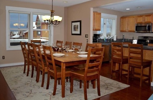 Central Vermont- Killington Condo | Topridge 4BR/4BA: Breathtaking Views. Hot tub. True Ski In Ski Out!